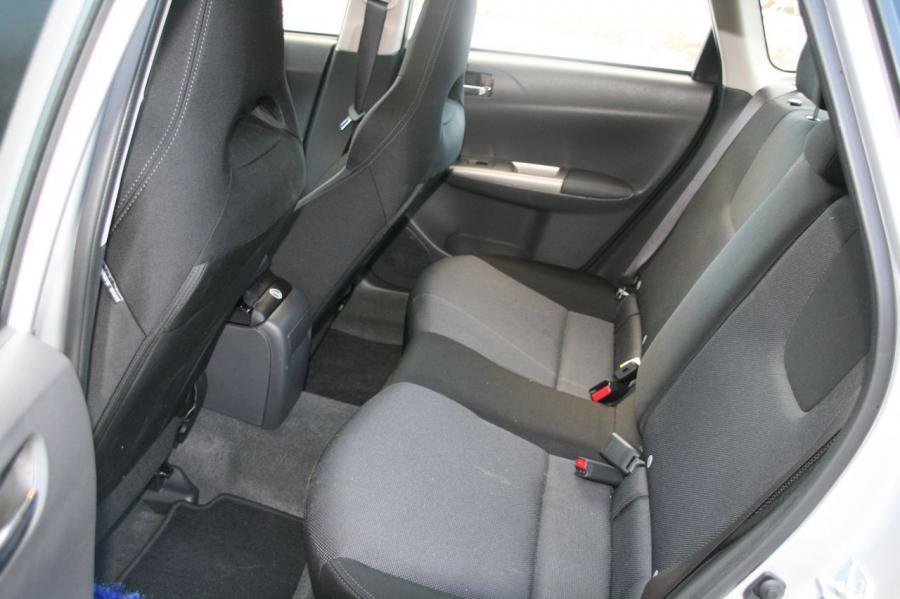  Subaru Impreza WRX 2008 года  (фото 14 из 33)